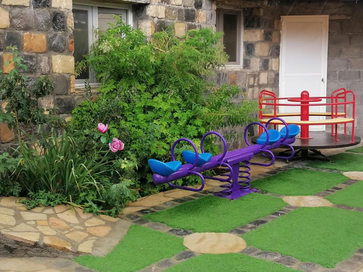 Bayt Alhagar Residance بيت الحجر للضيافة الجبل الأخضر Vila Hayl Yaman Exterior foto