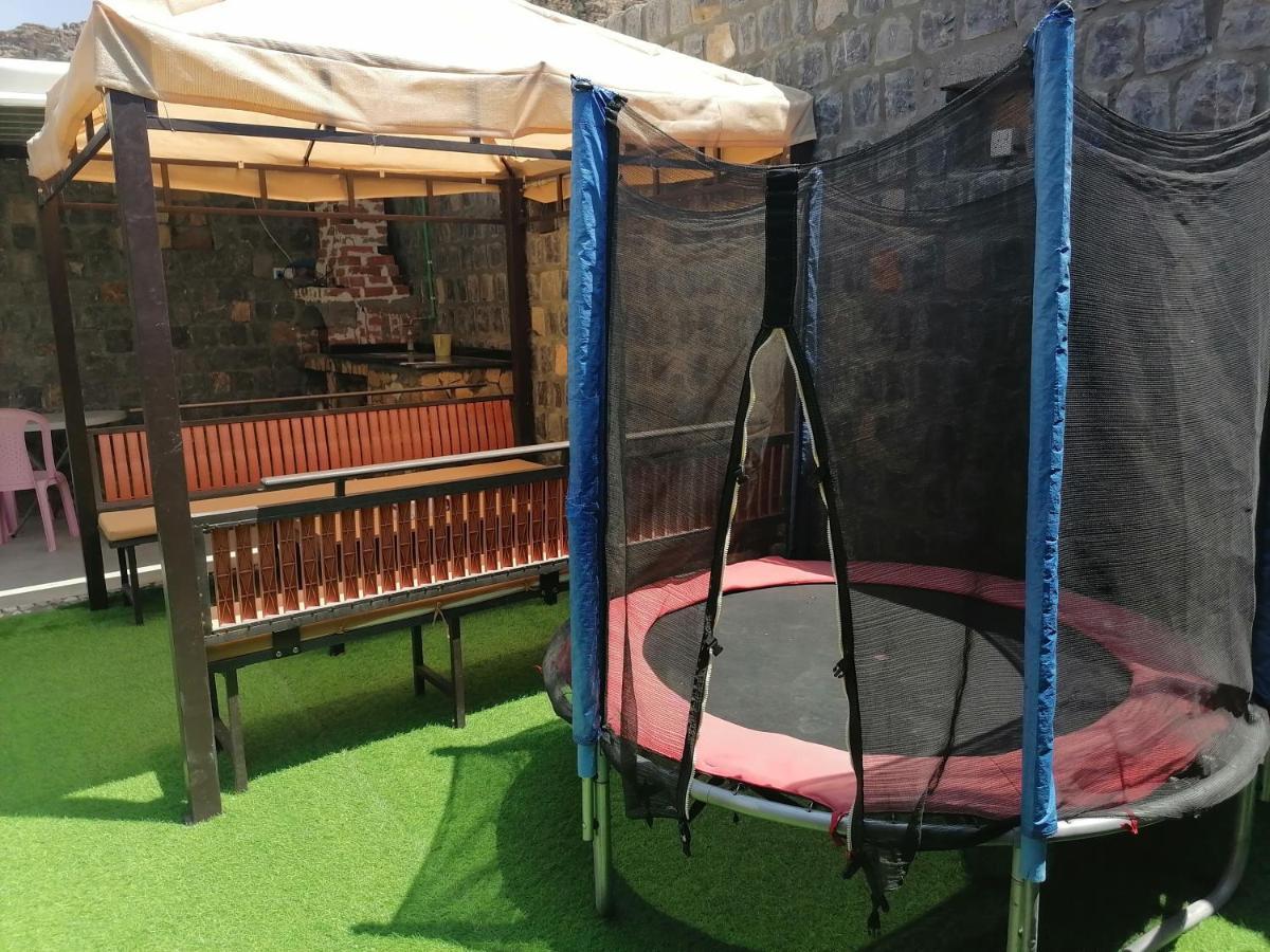Bayt Alhagar Residance بيت الحجر للضيافة الجبل الأخضر Vila Hayl Yaman Exterior foto